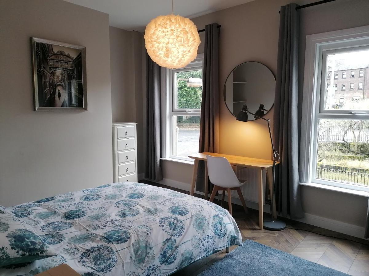 Queens Quarter Holiday Homes (Adults Only) Белфаст Экстерьер фото