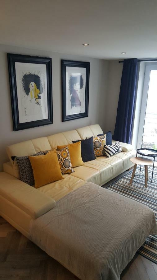Queens Quarter Holiday Homes (Adults Only) Белфаст Экстерьер фото